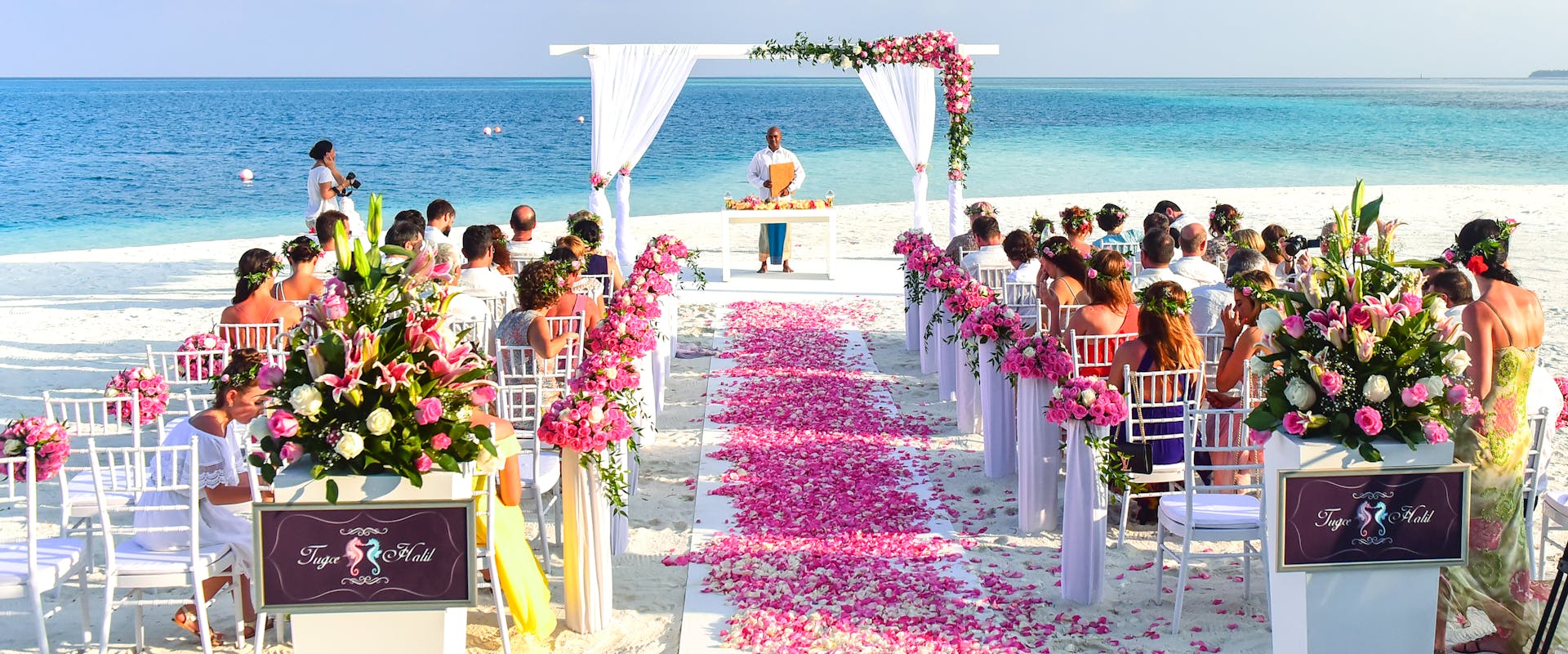Event planning notes and guest photo ideas