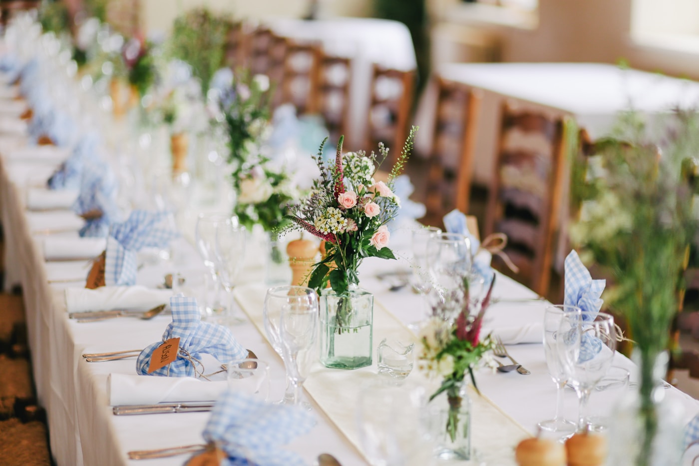 Wedding Guest Photos: Why WhatsApp Groups Don't Work (And What Does)