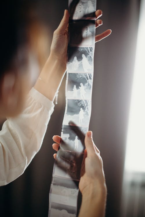 Guest sharing photos at wedding