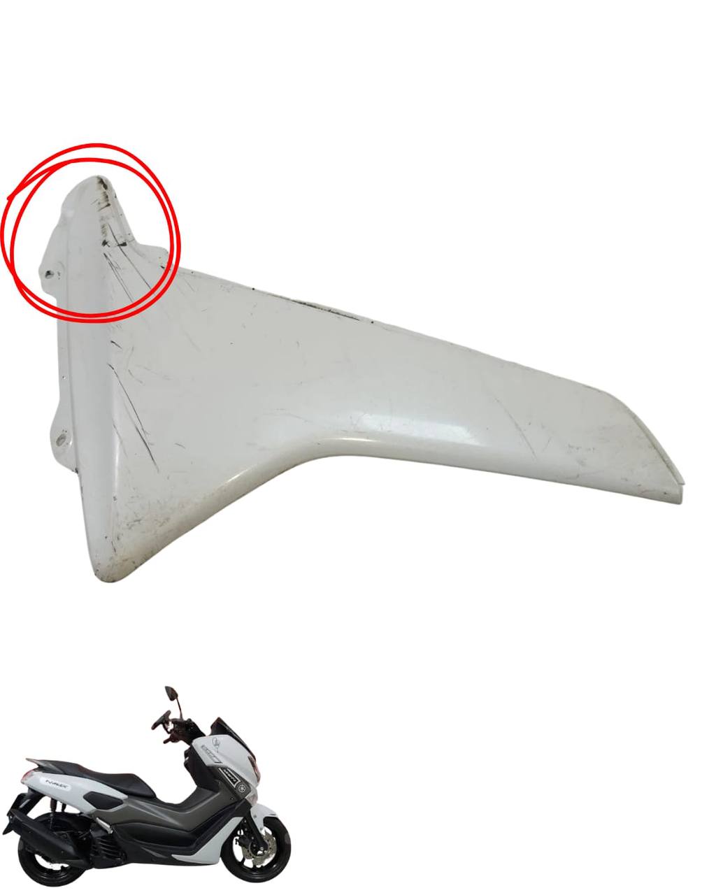 Carenagem inferior direita nmax 160 2015/20 com avaria 9787
