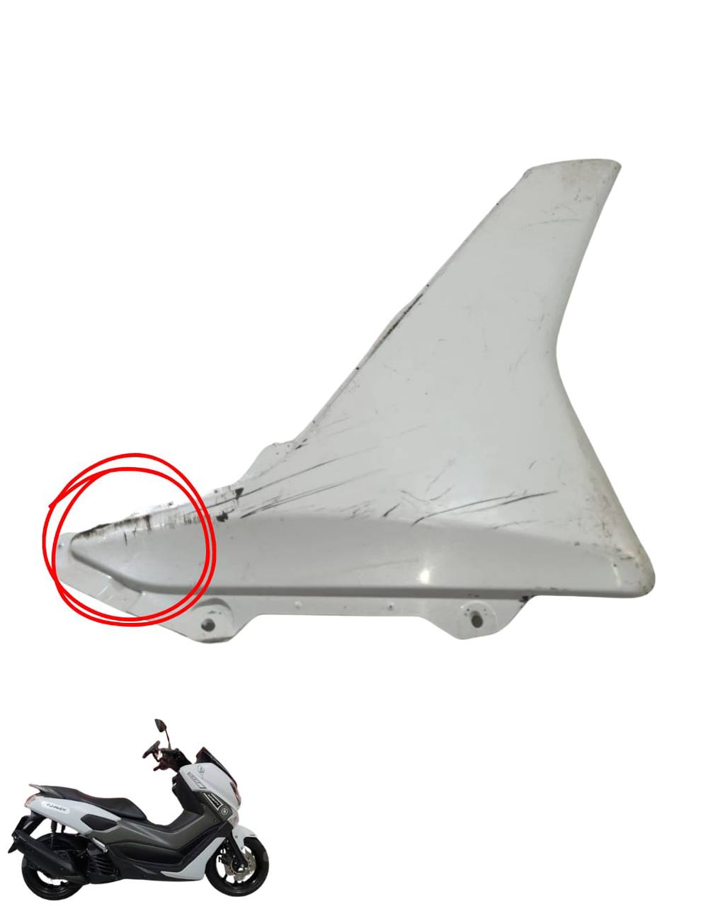 Carenagem inferior direita nmax 160 2015/20 com avaria 9787 3