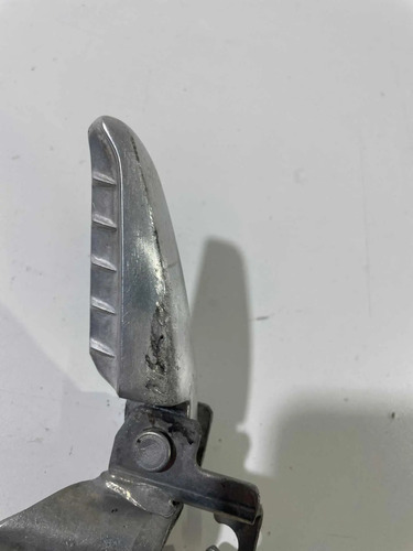 Pedaleira Traseira Esquerda Yamaha Neo 2023 -950 2