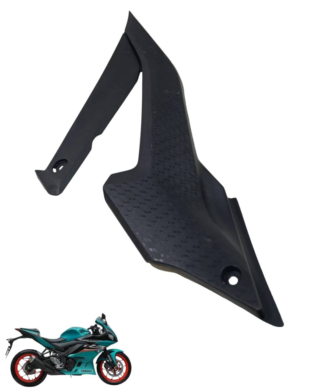 Carenagem lateral esquerda R3 2022 9782 2