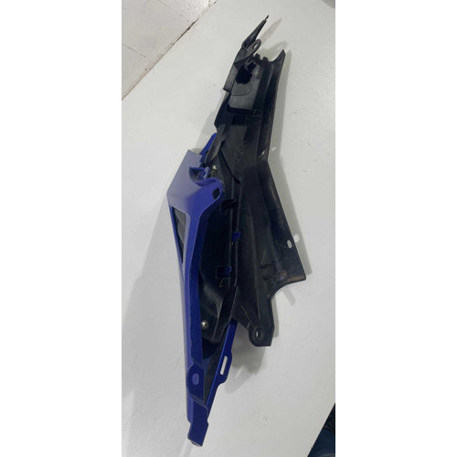 Rabeta Fazer 250 Lado Esquerdo Original Usado Azul -766 Azul 9
