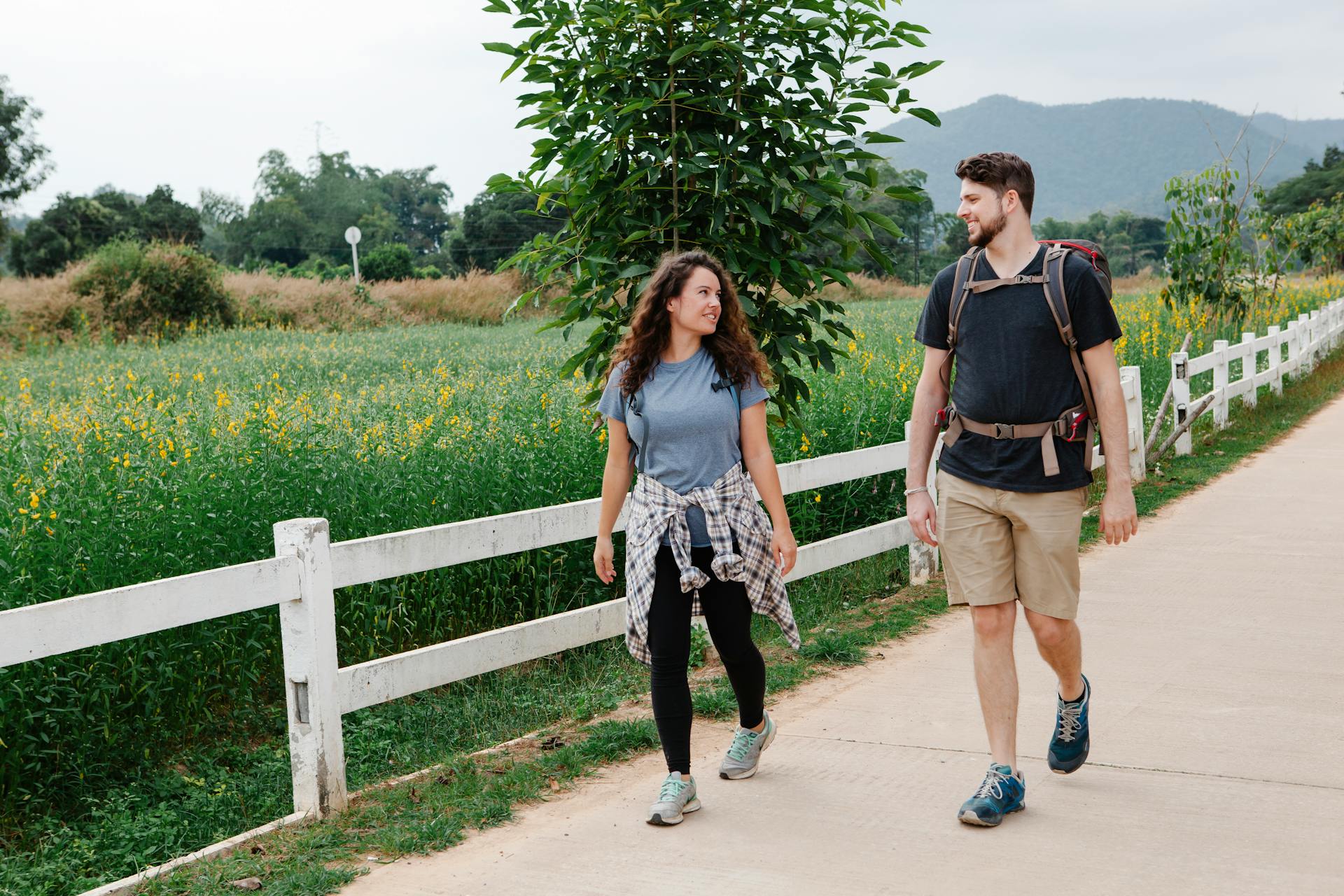 Gifts for Outdoor Enthusiasts: Nature-Loving Birthday Presents That Inspire Adventure