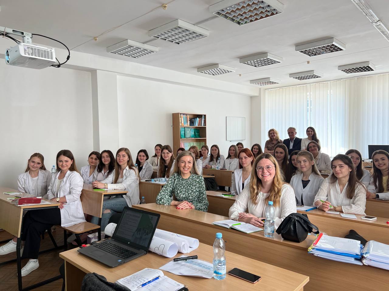 фармацевти