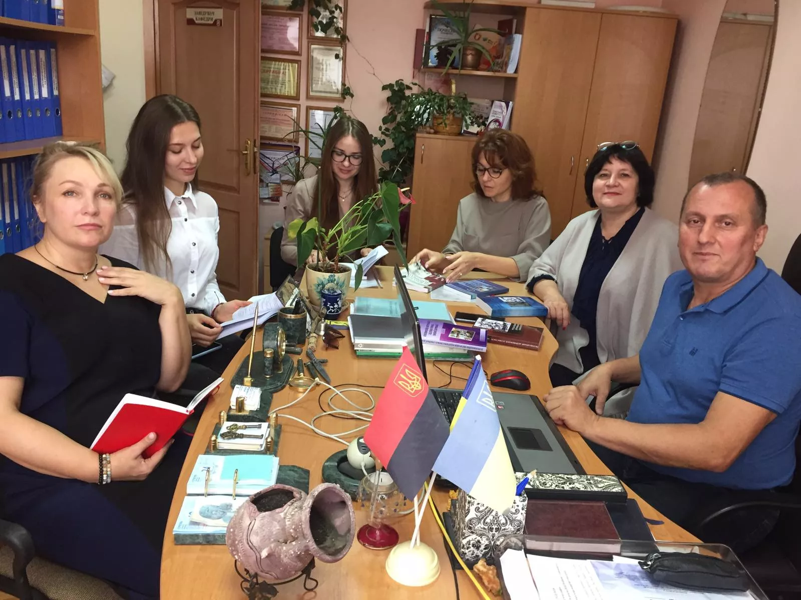 Зустріч аспірантів-психологів із випускниками