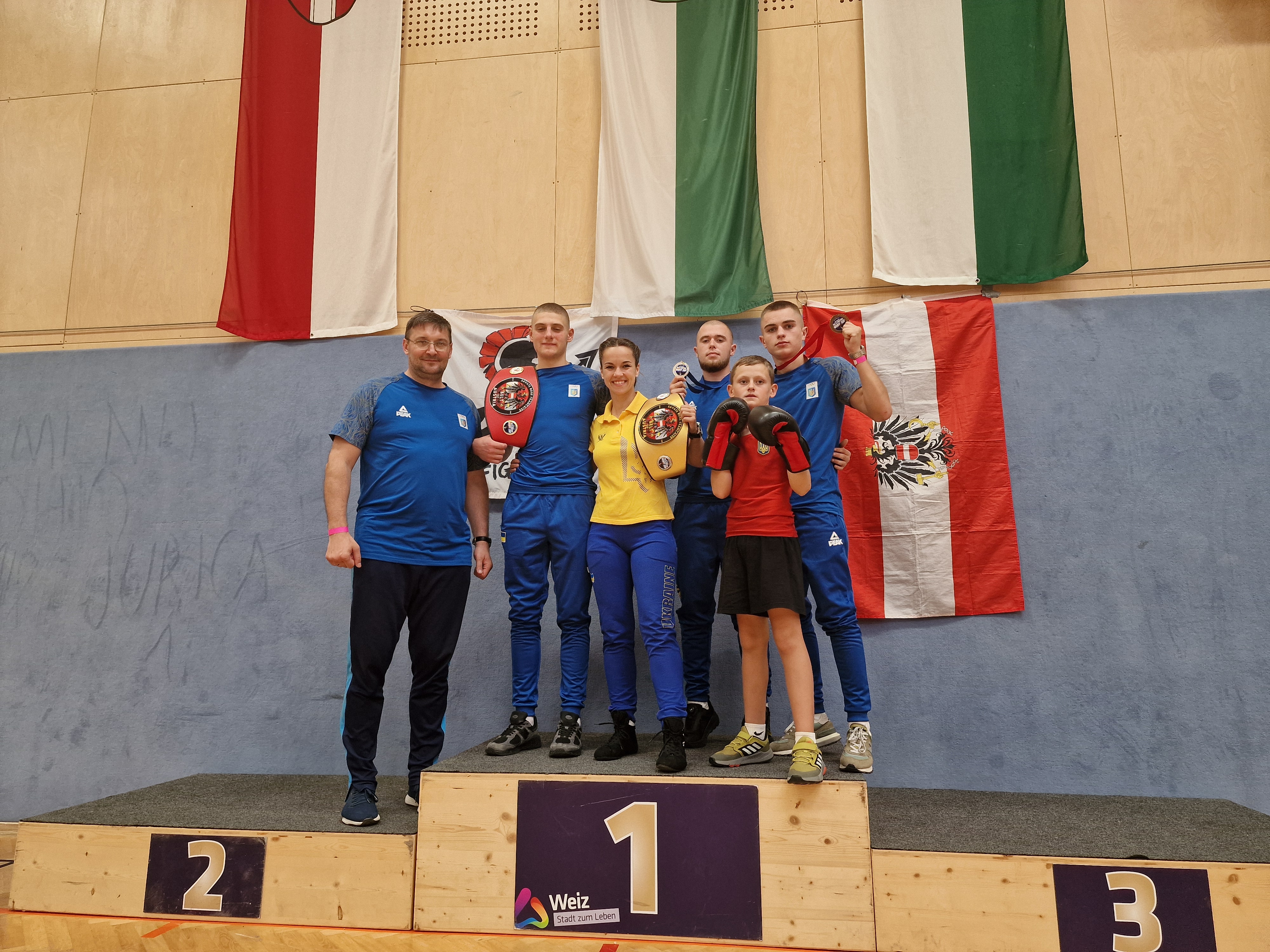 Чемпіонські пояси з Австрії їдуть в Україну