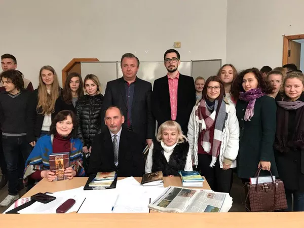 Віктор Гребенюк та Дмитро Довбуш ‒ про віру та літературу  