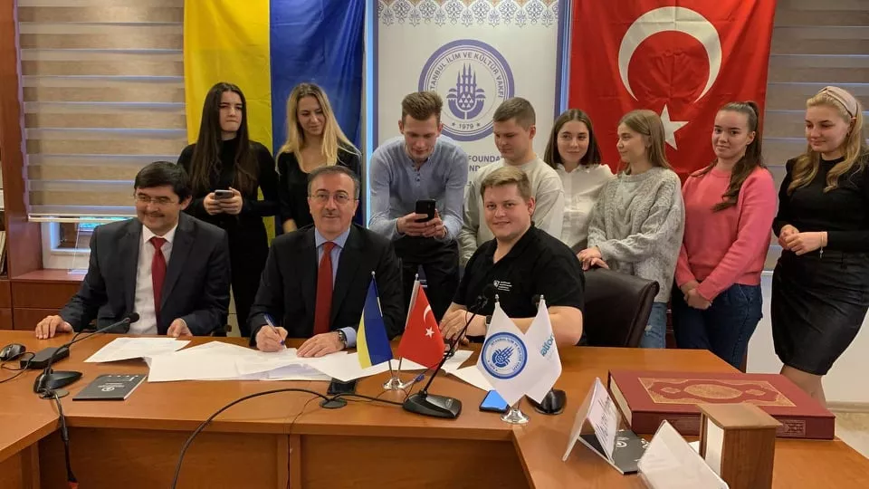 Підписано Меморандум про взаєморозуміння зі Стамбульським фондом науки та культури