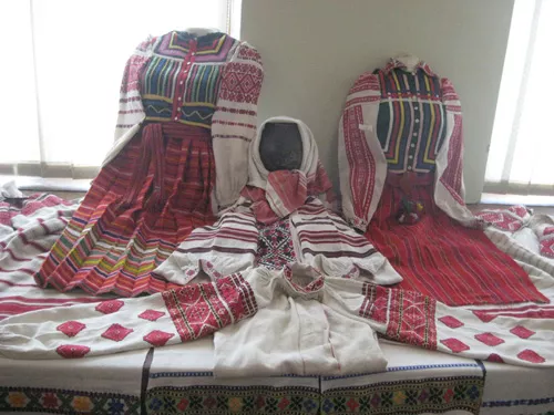 22–24 жовтня на історичному факультеті відбулася виставка одягу та декоративних тканин із колекції Музею етнографії Волині та Полісся