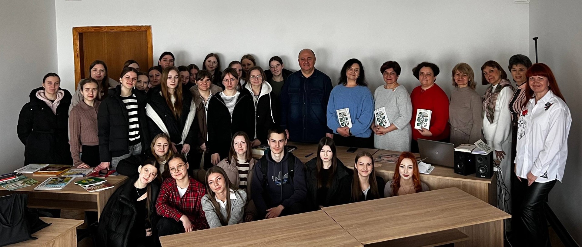 Літературна Волинь в «Абетці»: на факультеті філології та журналістики презентували інноваційний методичний порадник