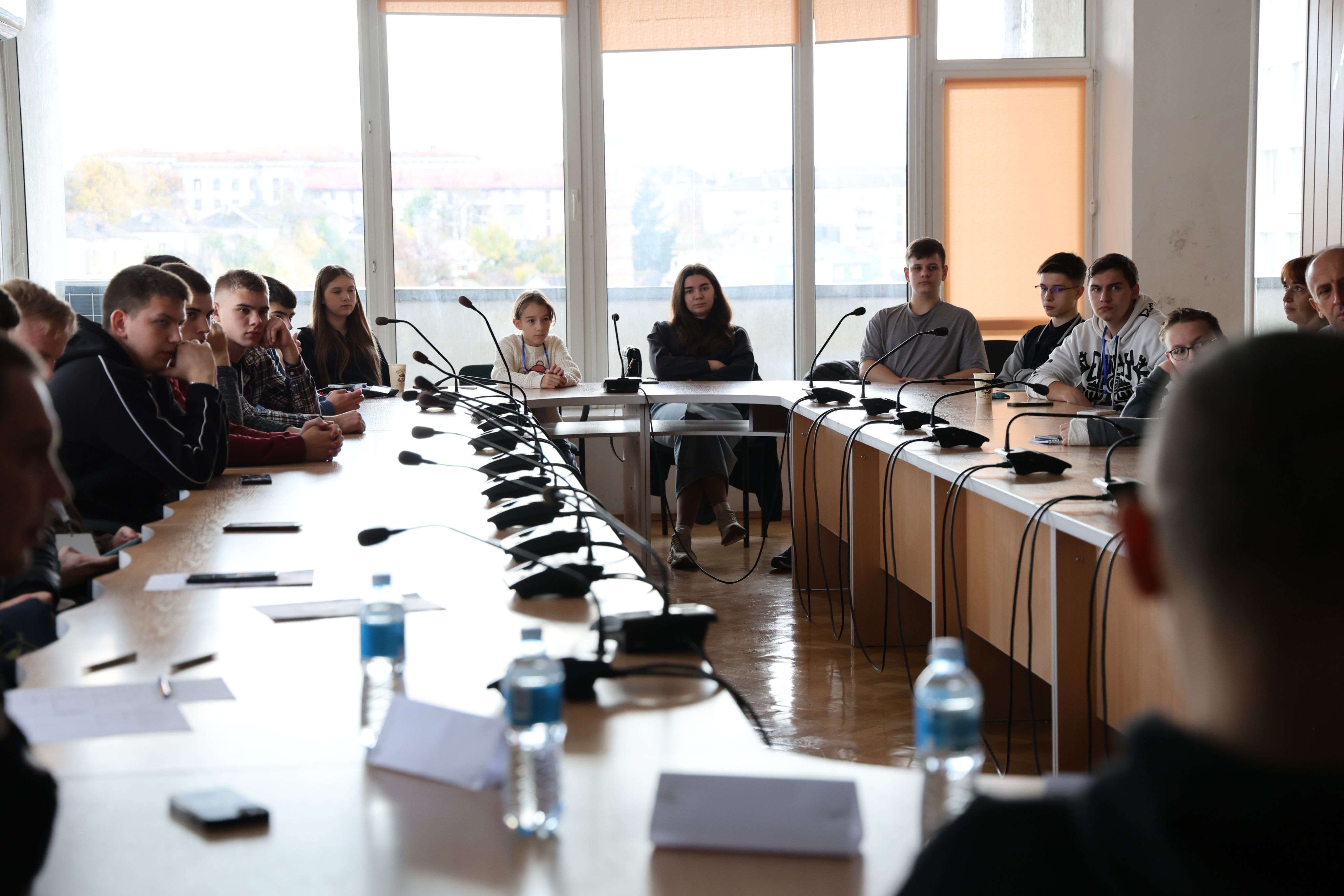 У межах осінньої школи «RiseUP Space: територія розвитку і драйву» в Університеті відбулася дискусійна зустріч