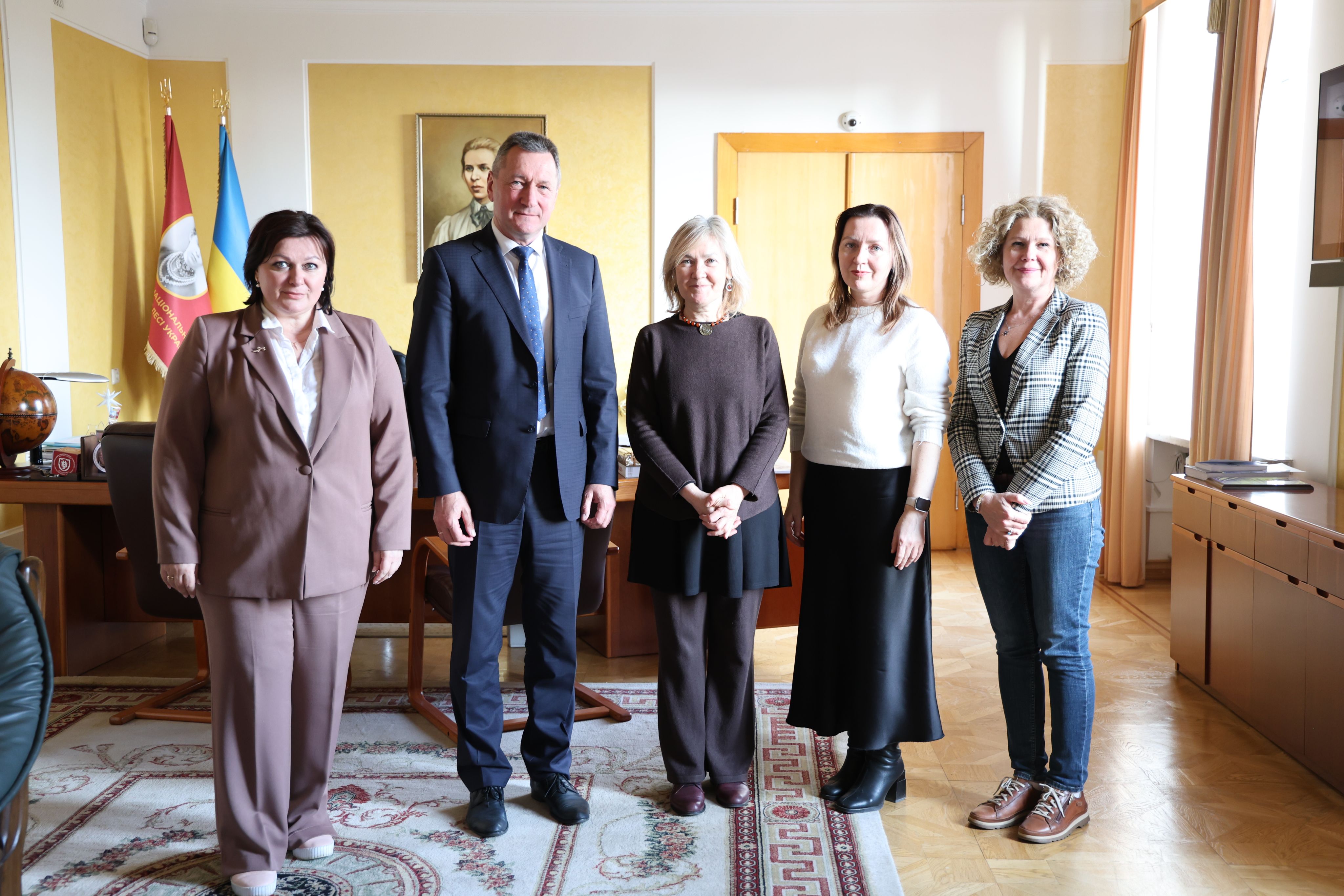 У ВНУ імені Лесі Українки обговорили напрямки співпраці із представницею Посольства Великої Британії