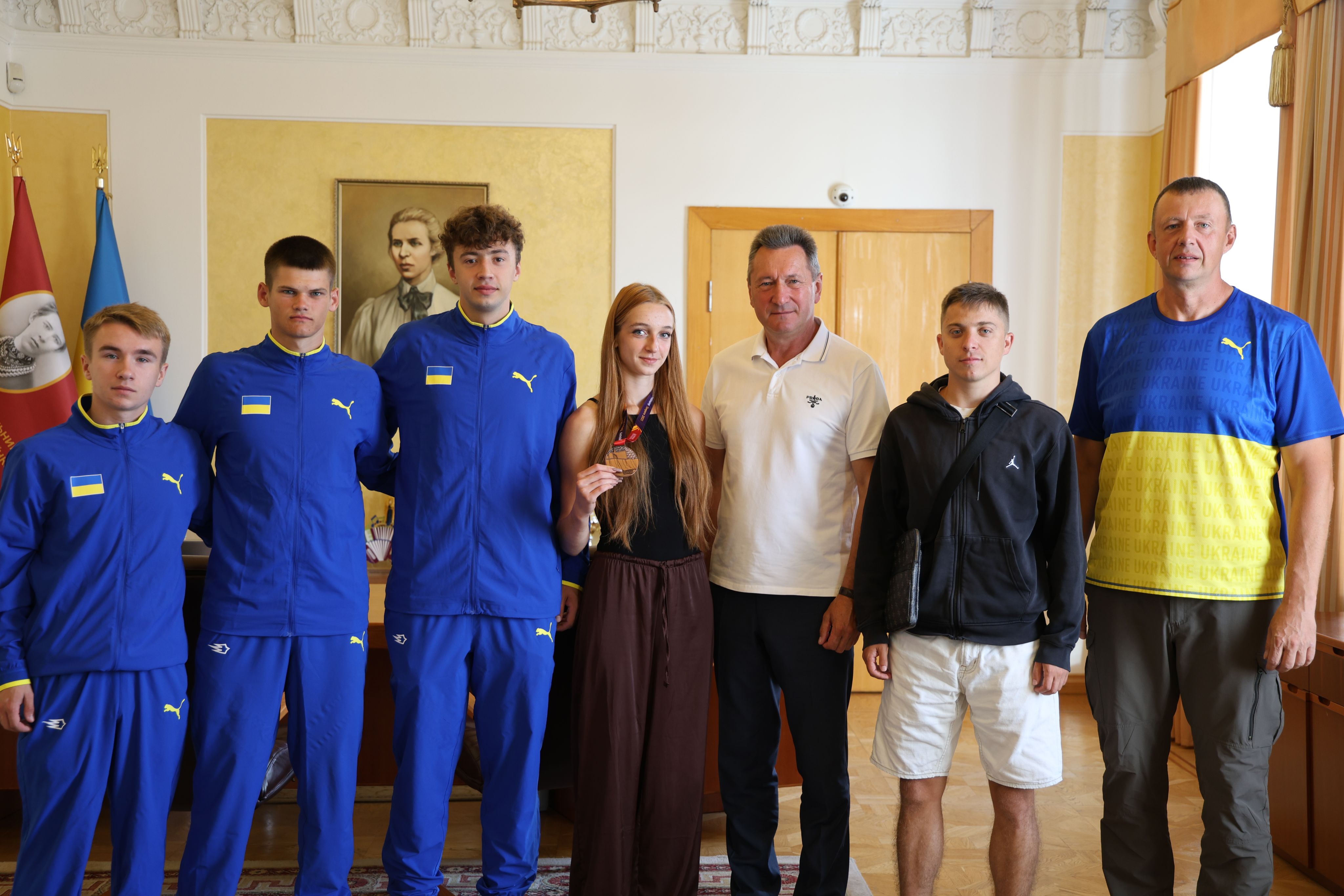 Гордість Університету: спортсмени-легкоатлети зустрілися з ректором