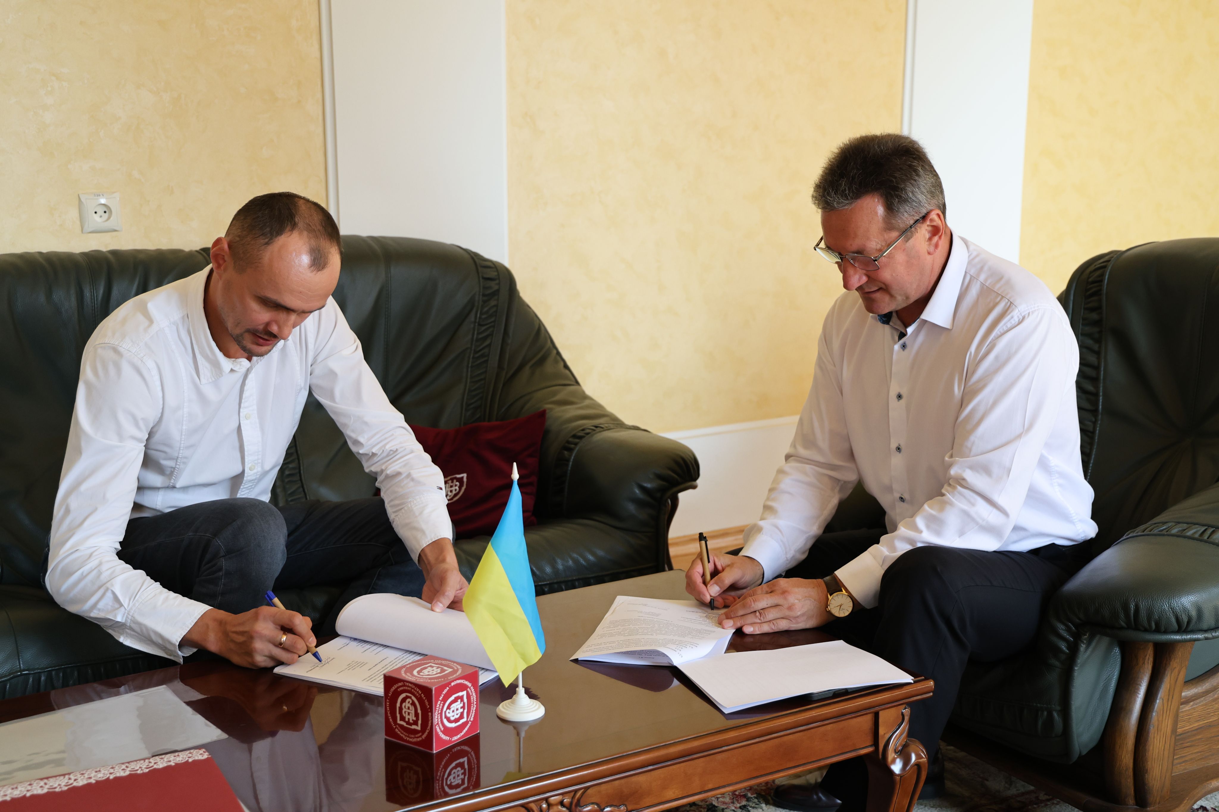 ВНУ імені Лесі Українки та Департамент освіти Луцької міської ради підписали договір про співпрацю