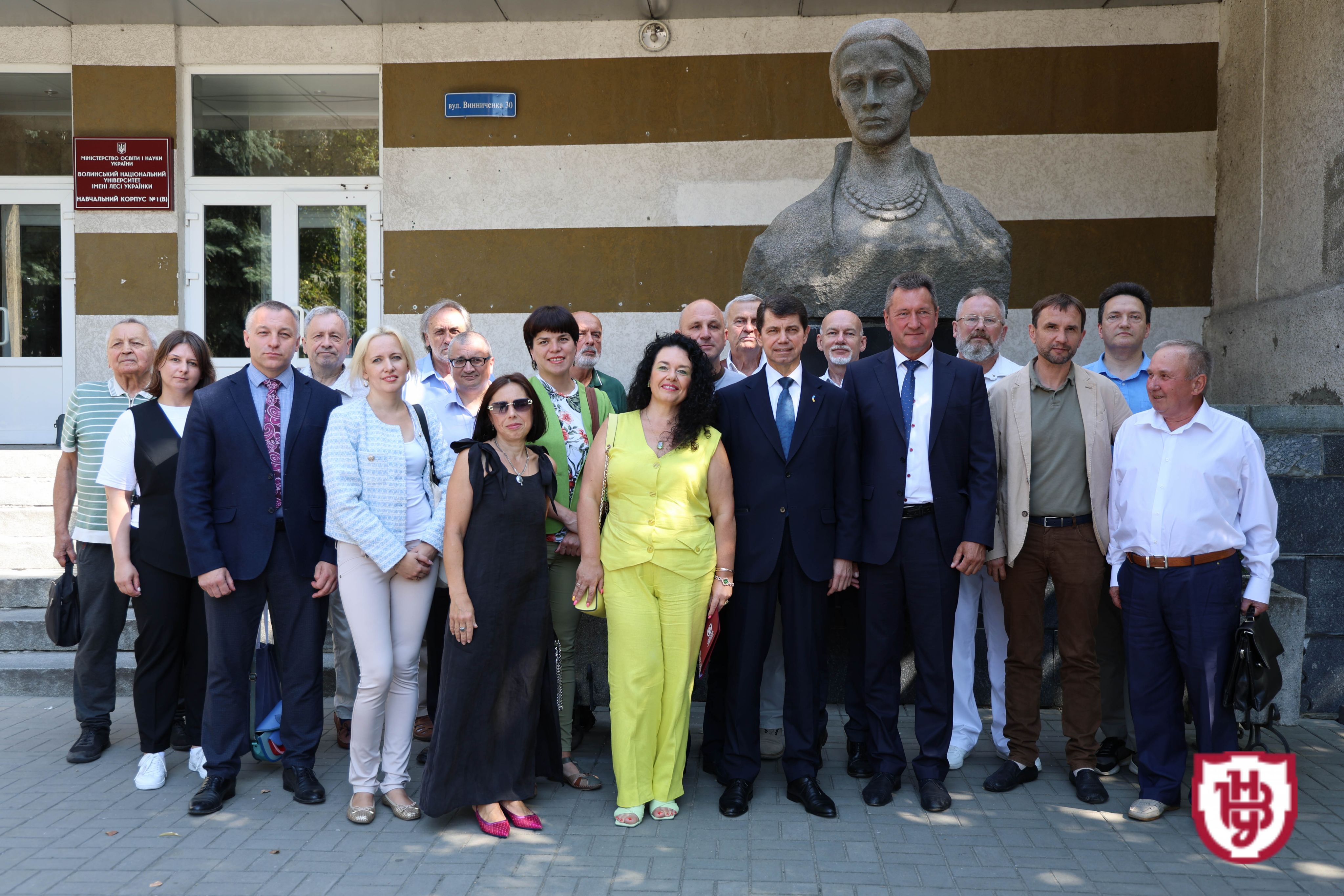 Третій раунд всеукраїнського круглого столу про українсько-польські відносини у ВНУ імені Лесі Українки 