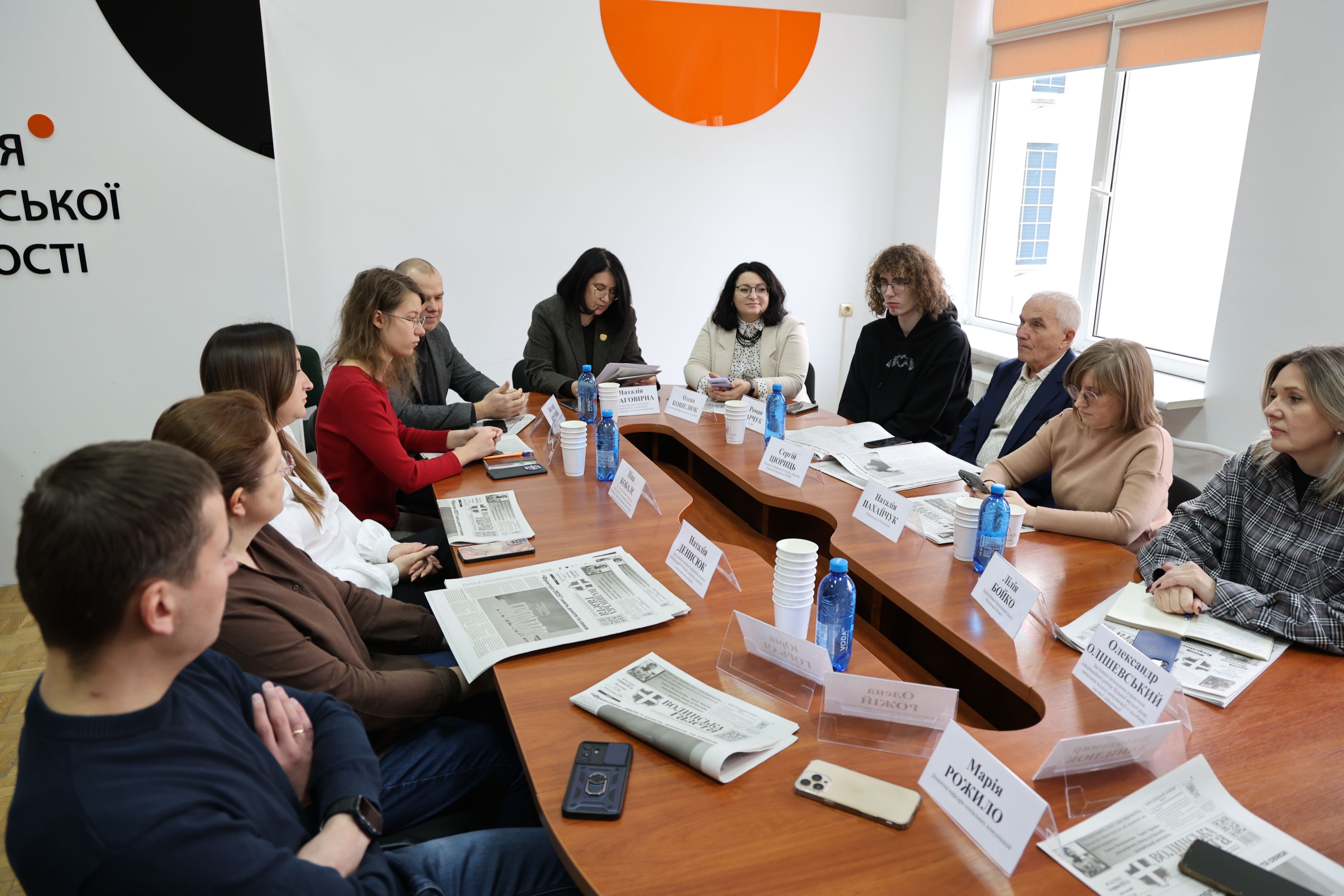 У ВНУ імені Лесі Українки експерти обговорили практикоорієнтовану журналістську освіту та стійкість медіа