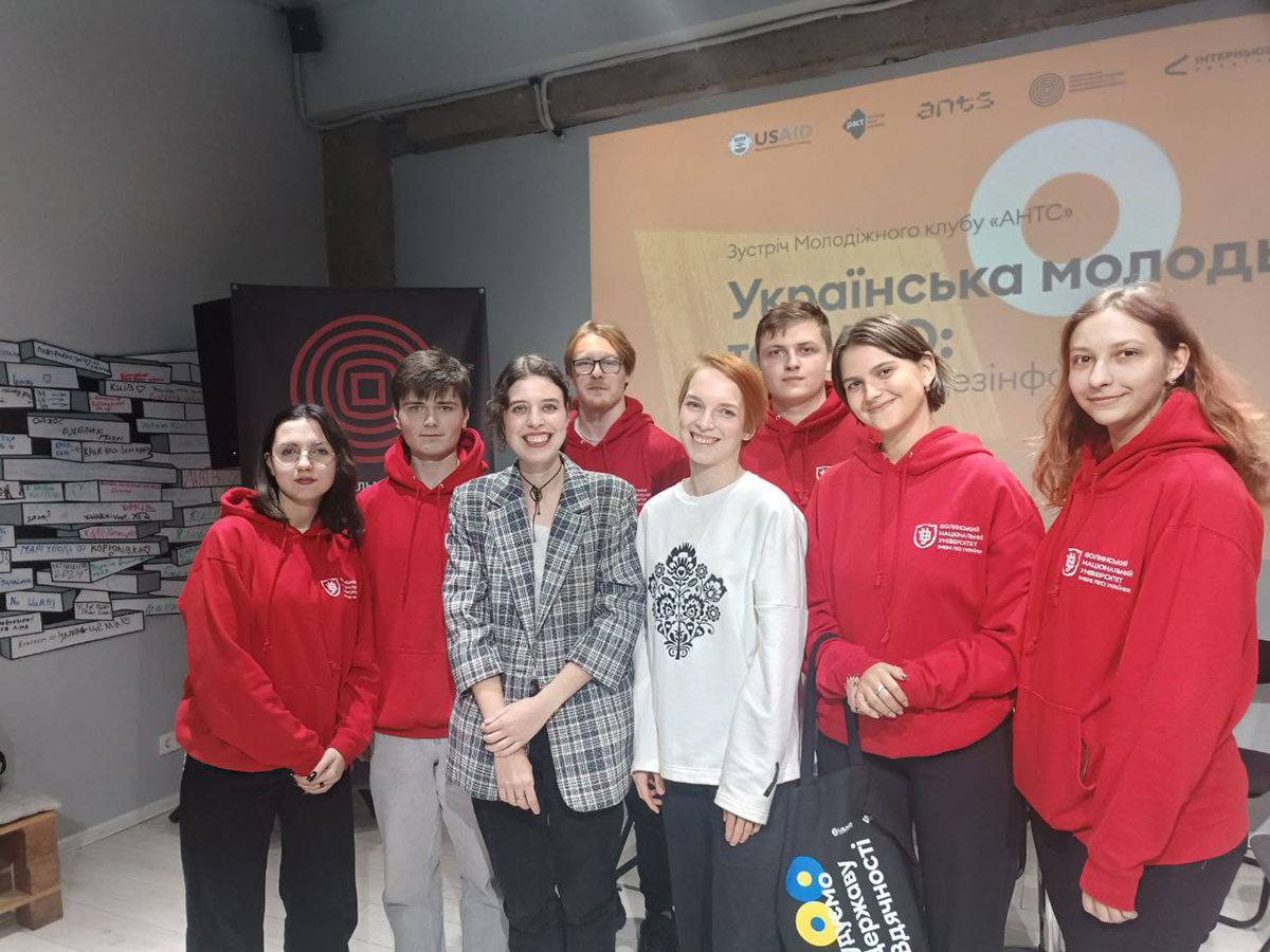Талановиті й активні студенти ФМВ – учасники кількох молодіжних заходів