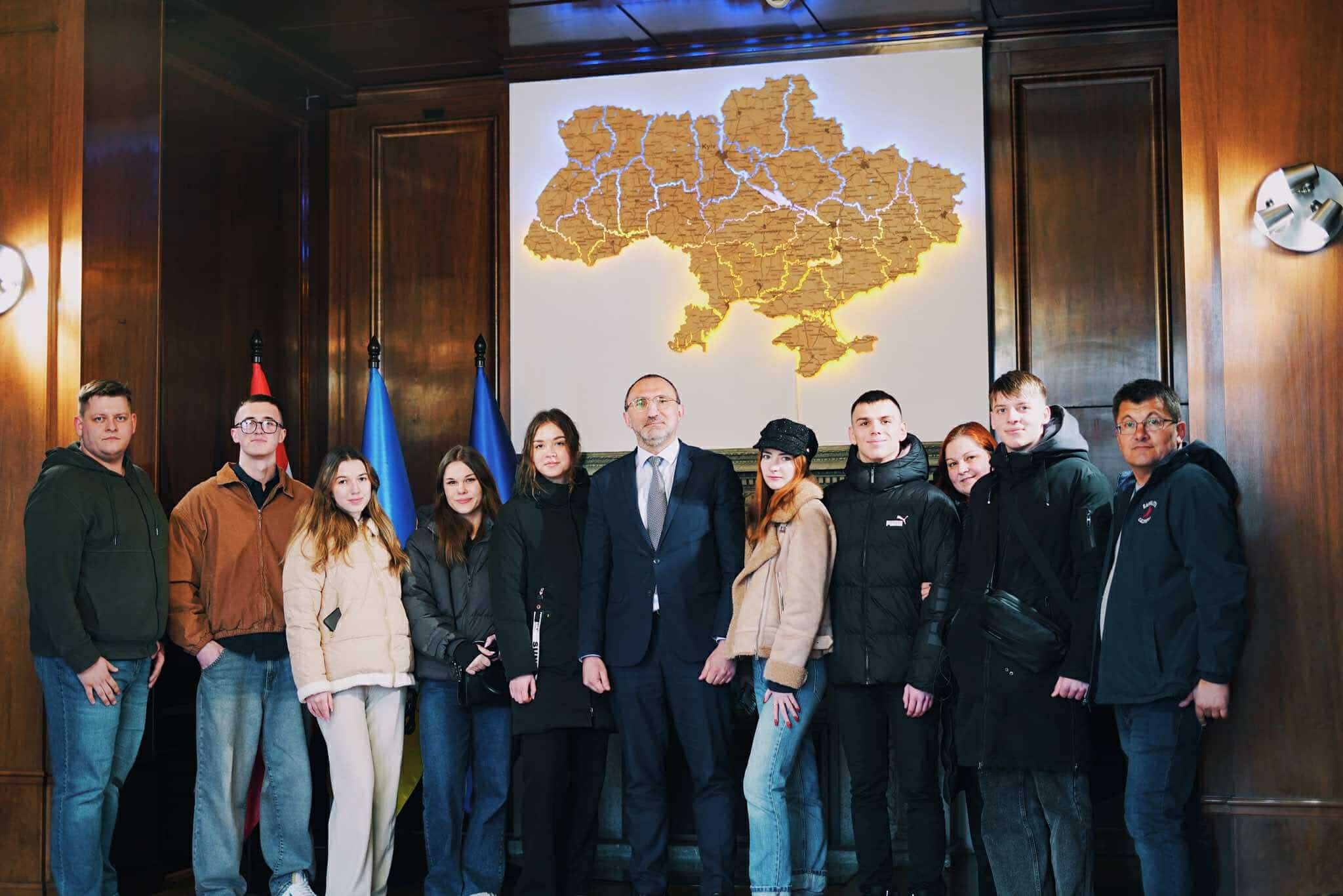 Студенти ФМВ відвідали Посольство України в Республіці Австрія