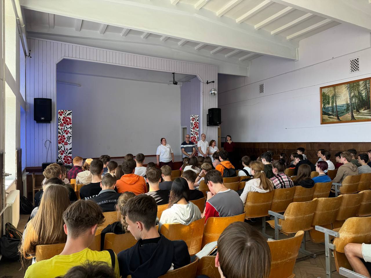 Зустрічі ФМВ зі школярами та ліцеїстами Нововолинська