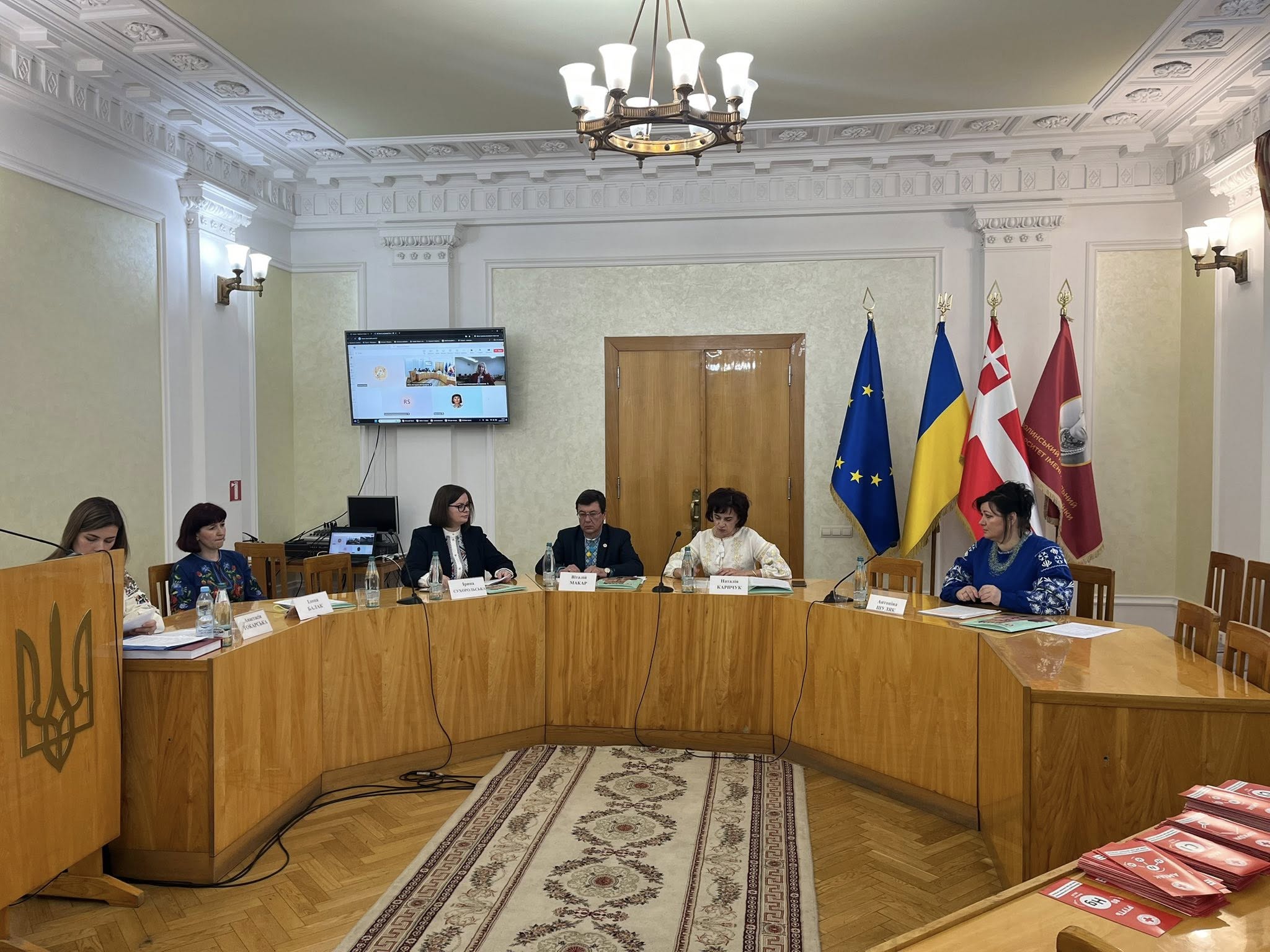 На факультеті міжнародних відносин – успішний захист дисертації