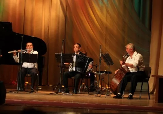 У Луцьку збирали гроші на потреби української армії