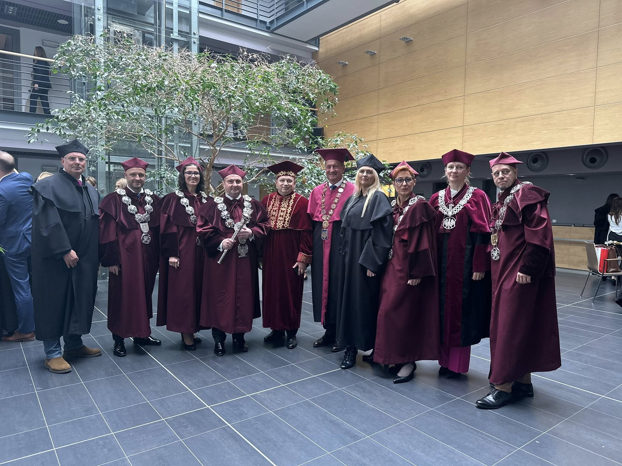 Ректор ВНУ імені Лесі Українки – на урочистій інавгурації з нагоди початку навчального року в Університеті Яна Длугоша в Ченстохові