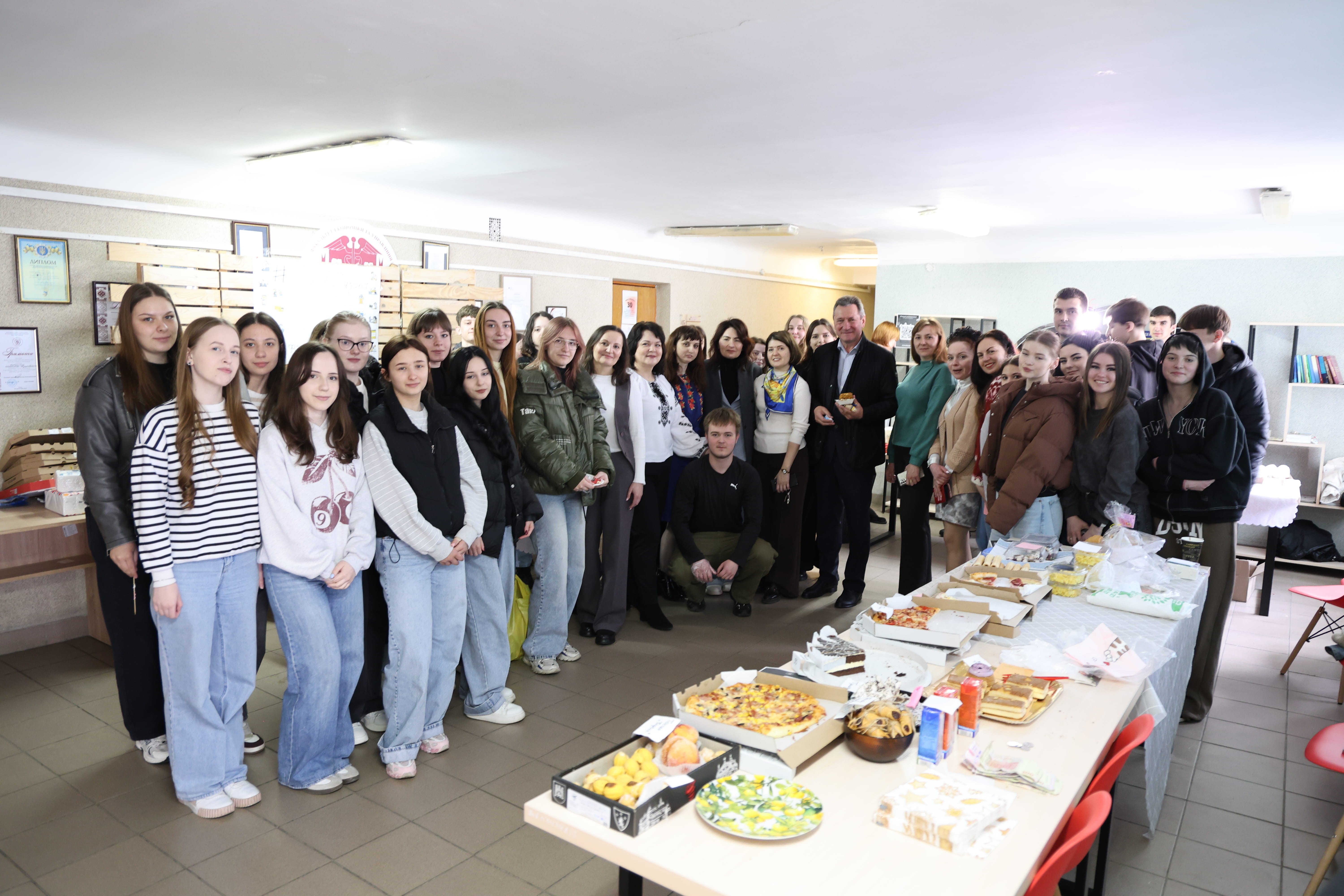 Благодійний ярмарок на факультеті економіки 