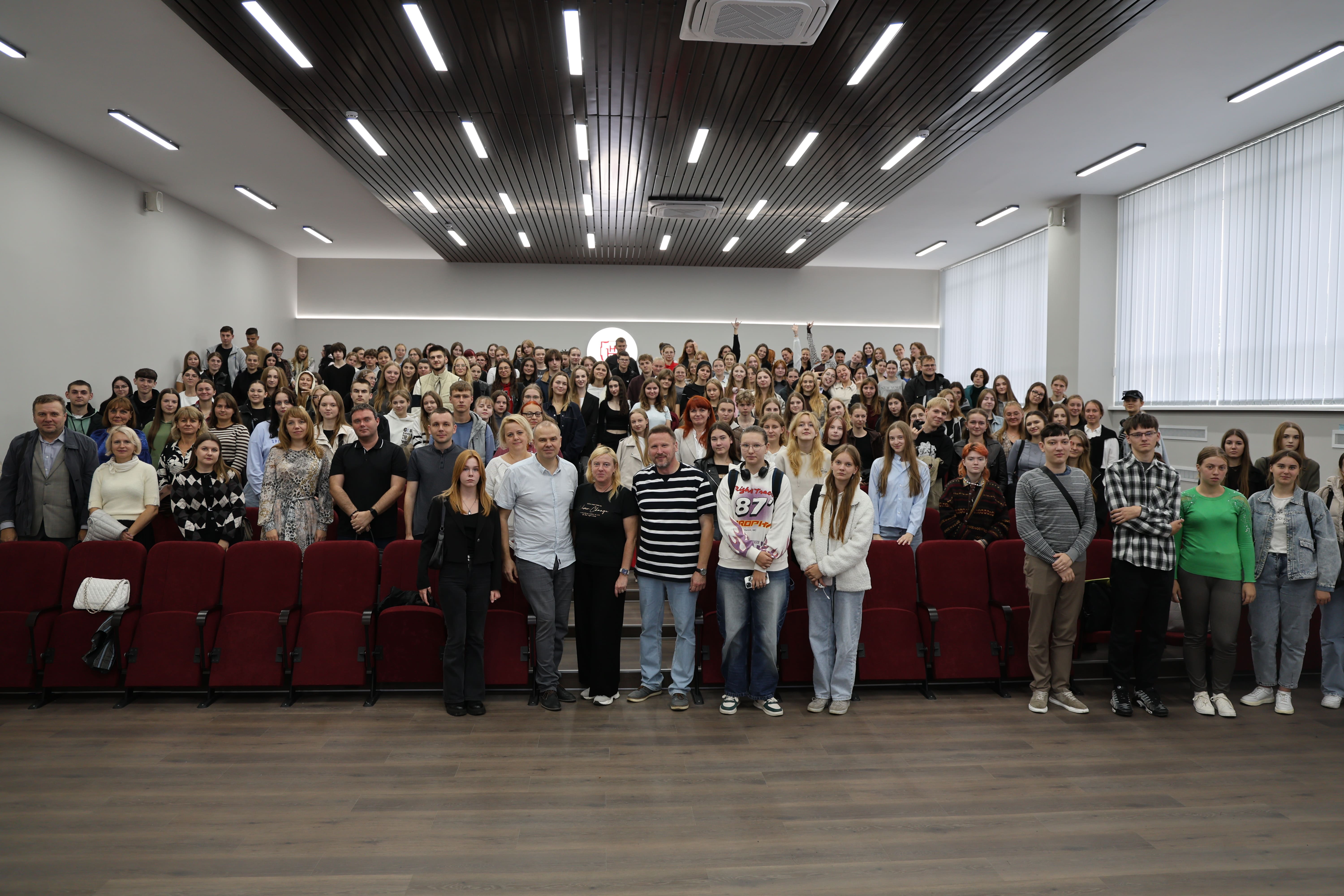 Професор Роман Міняйло виступив із публічною лекцією у ВНУ імені Лесі Українки 