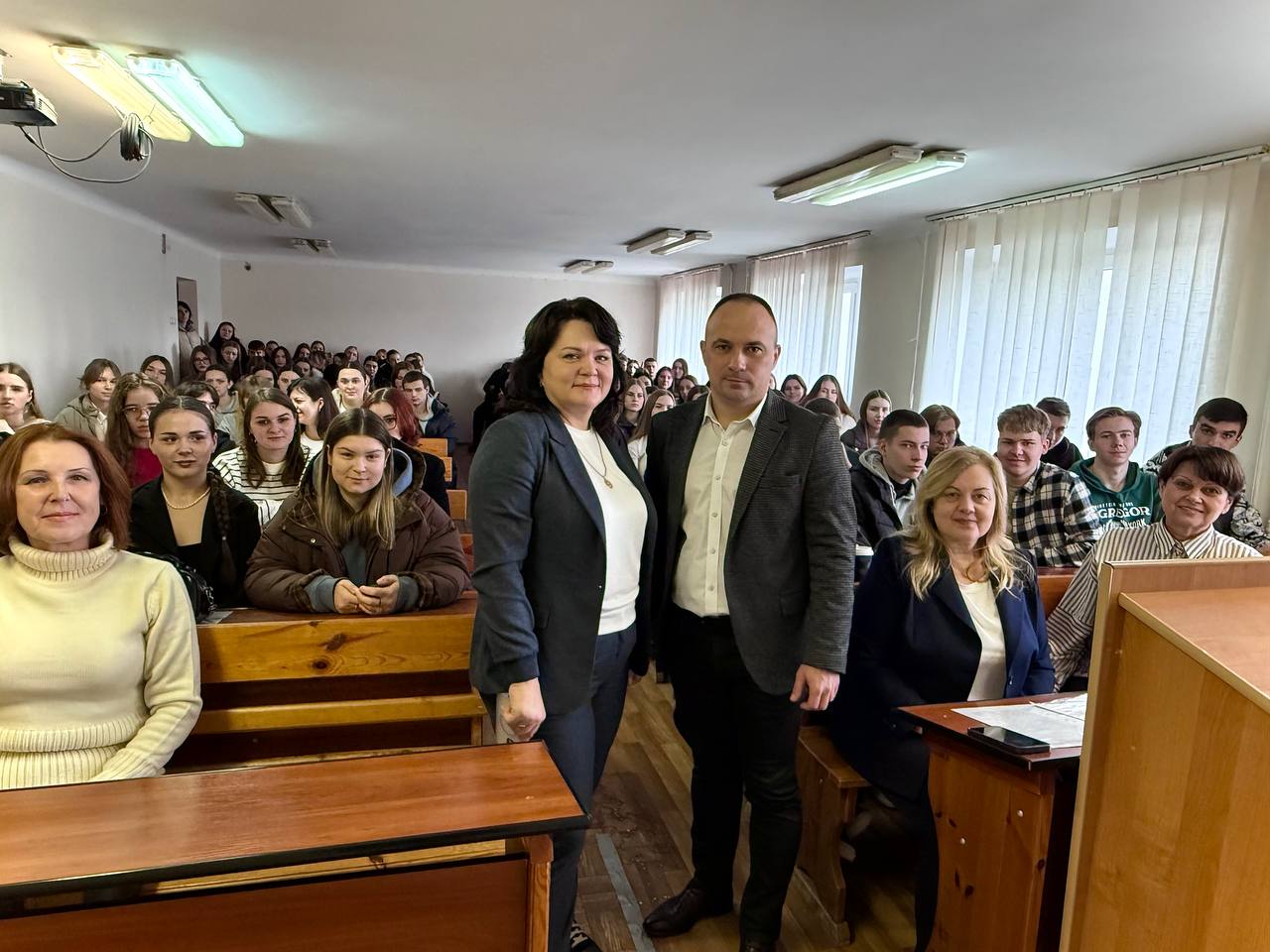 Студенти кафедри економіки та торгівлі дізналися про інвестиційні перспективи та розвиток Волині в умовах ризиків і загроз