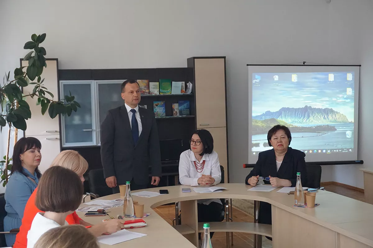 На факультеті педагогічної освіти та соціальної роботи відбувається науково-методичний семінар із підвищення кваліфікації викладачів закладів вищої освіти