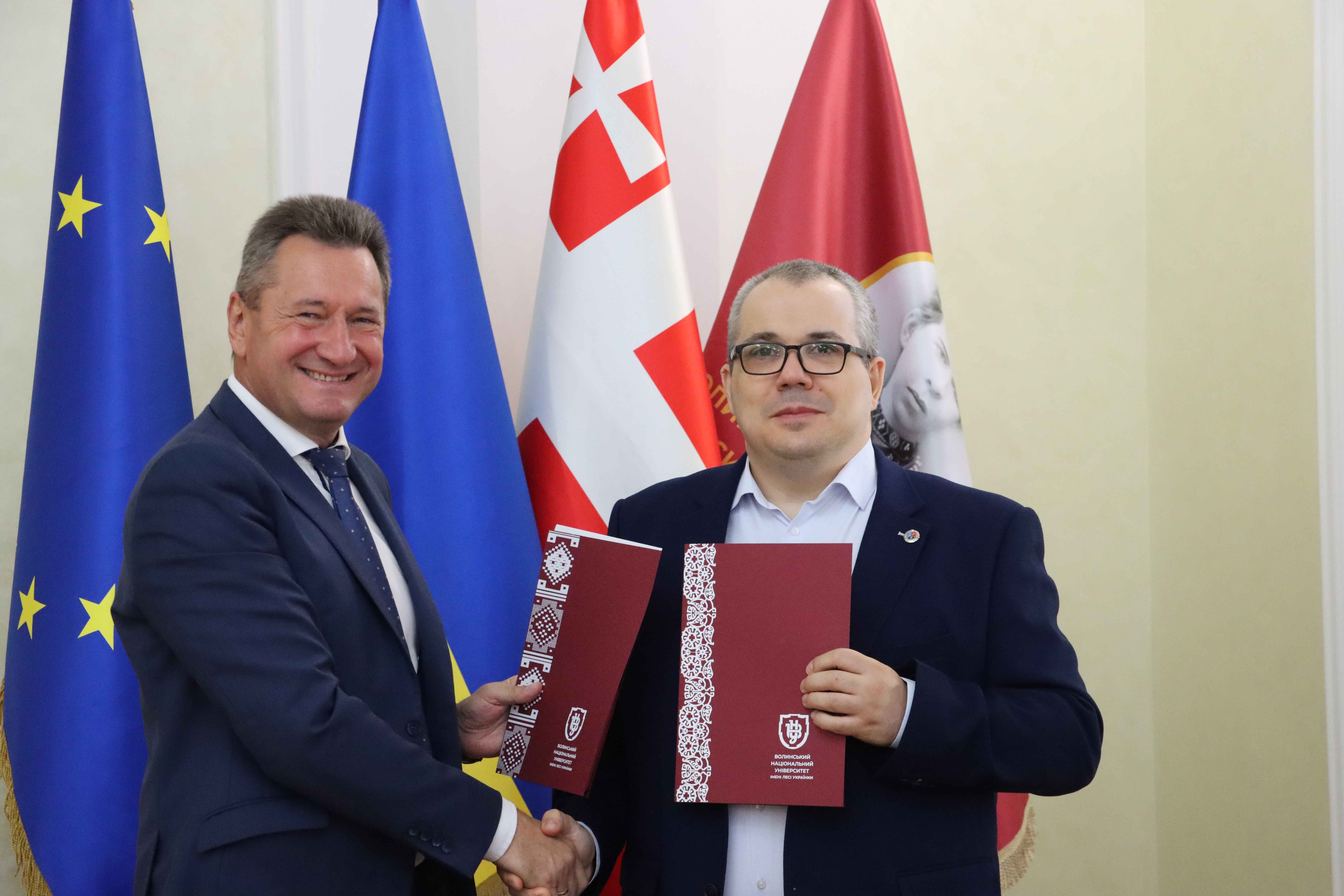 Підписано договір про співпрацю з Донецьким національним університетом імені Василя Стуса