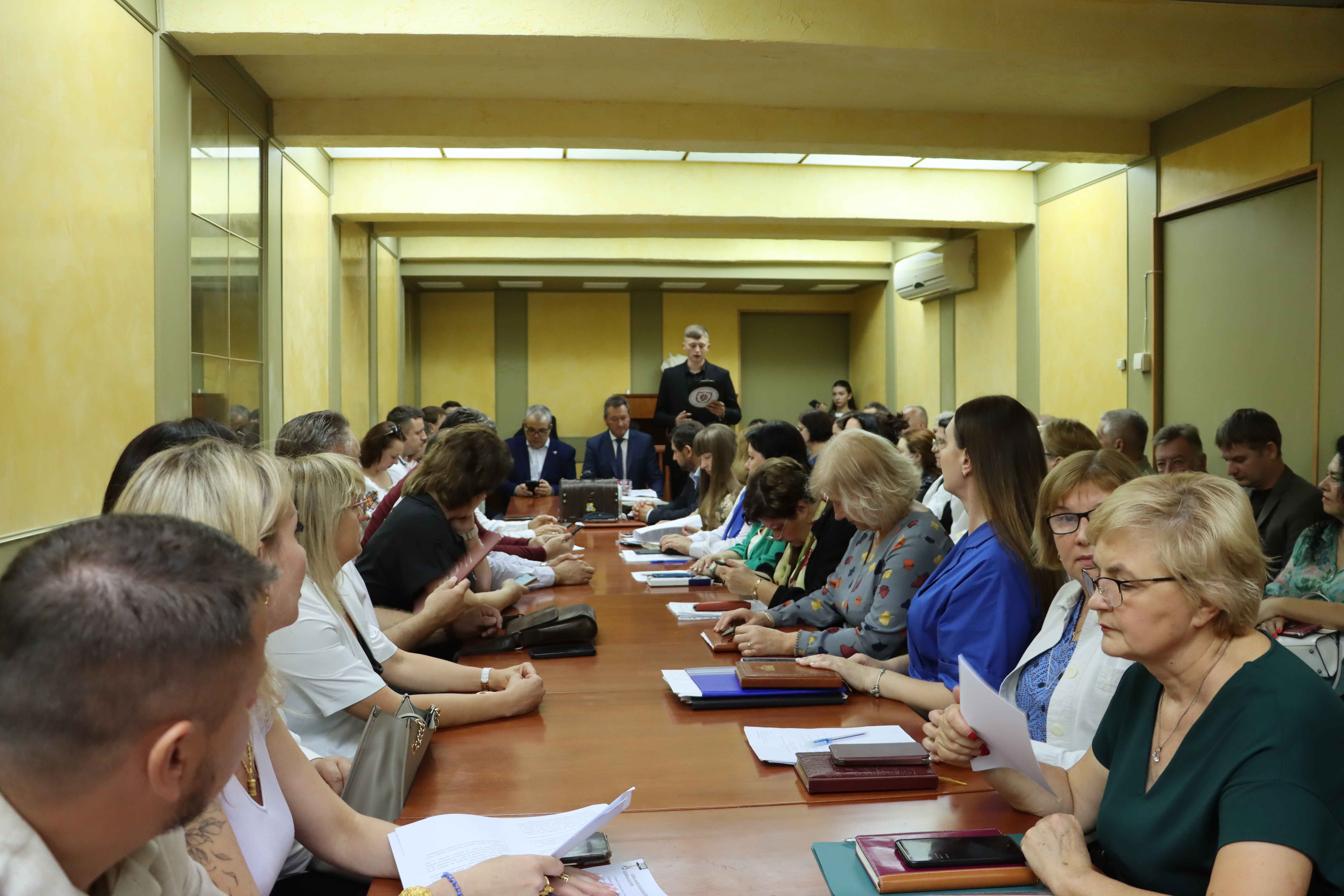 Відбулось урочисте засідання вченої ради з нагоди Дня працівників освіти та Дня захисників і захисниць України 