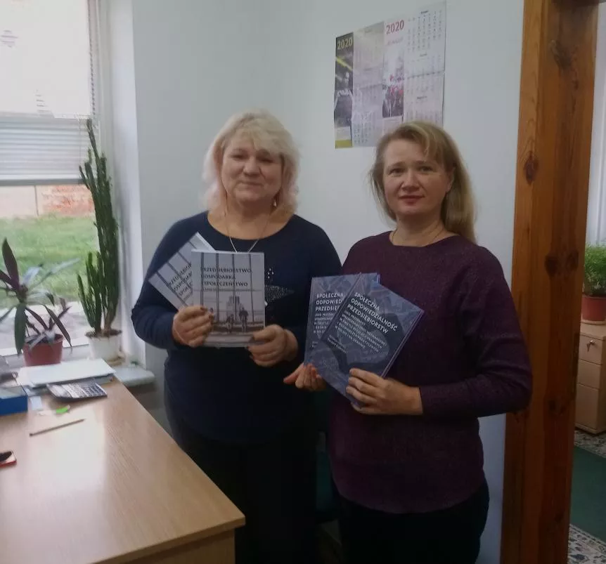 Професор Ришард Камінські з Університету Адама Міцкевича в Познані передав до університетської книгозбірні монографії, виконані в межах спільних наукових досліджень