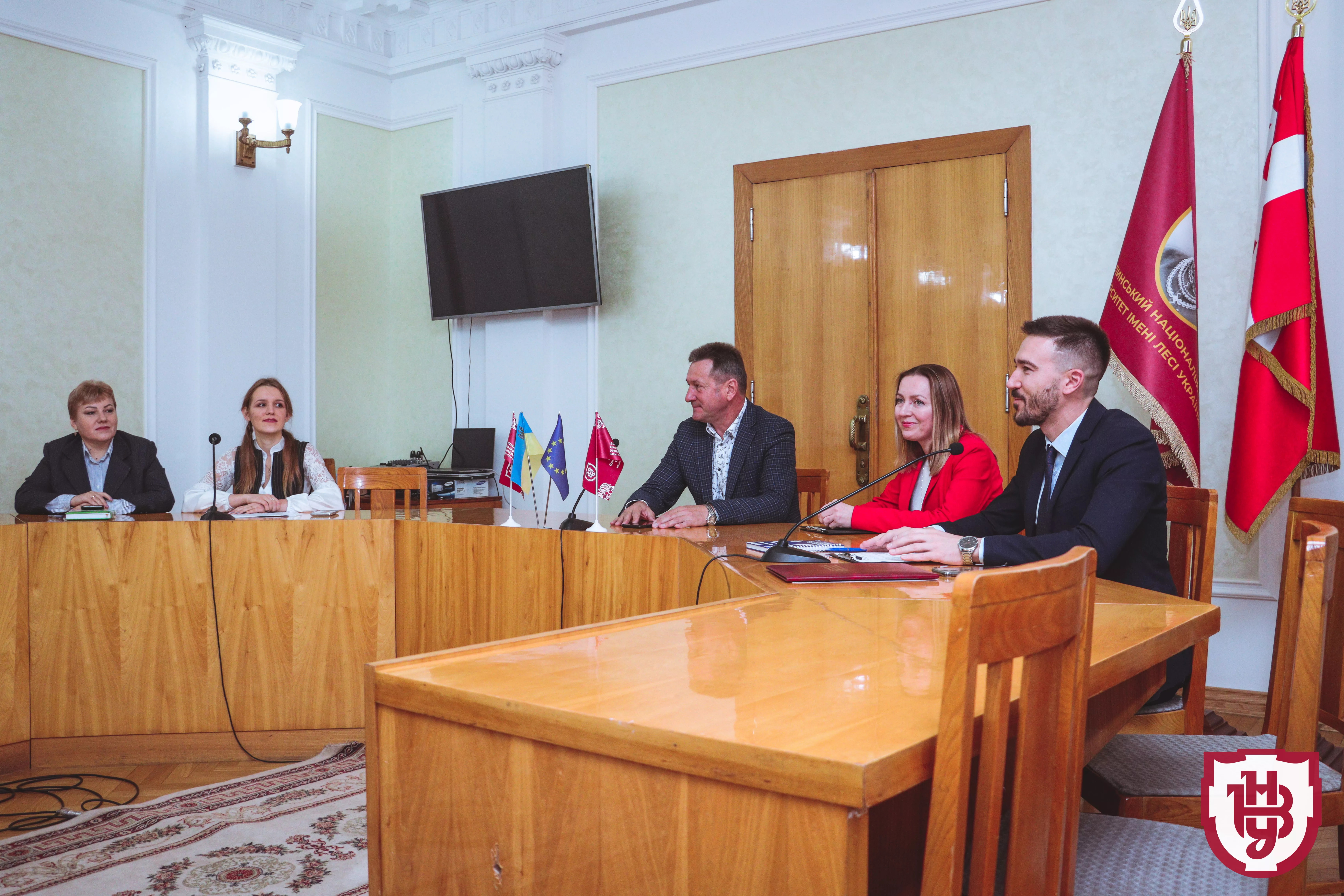 молоді вчені