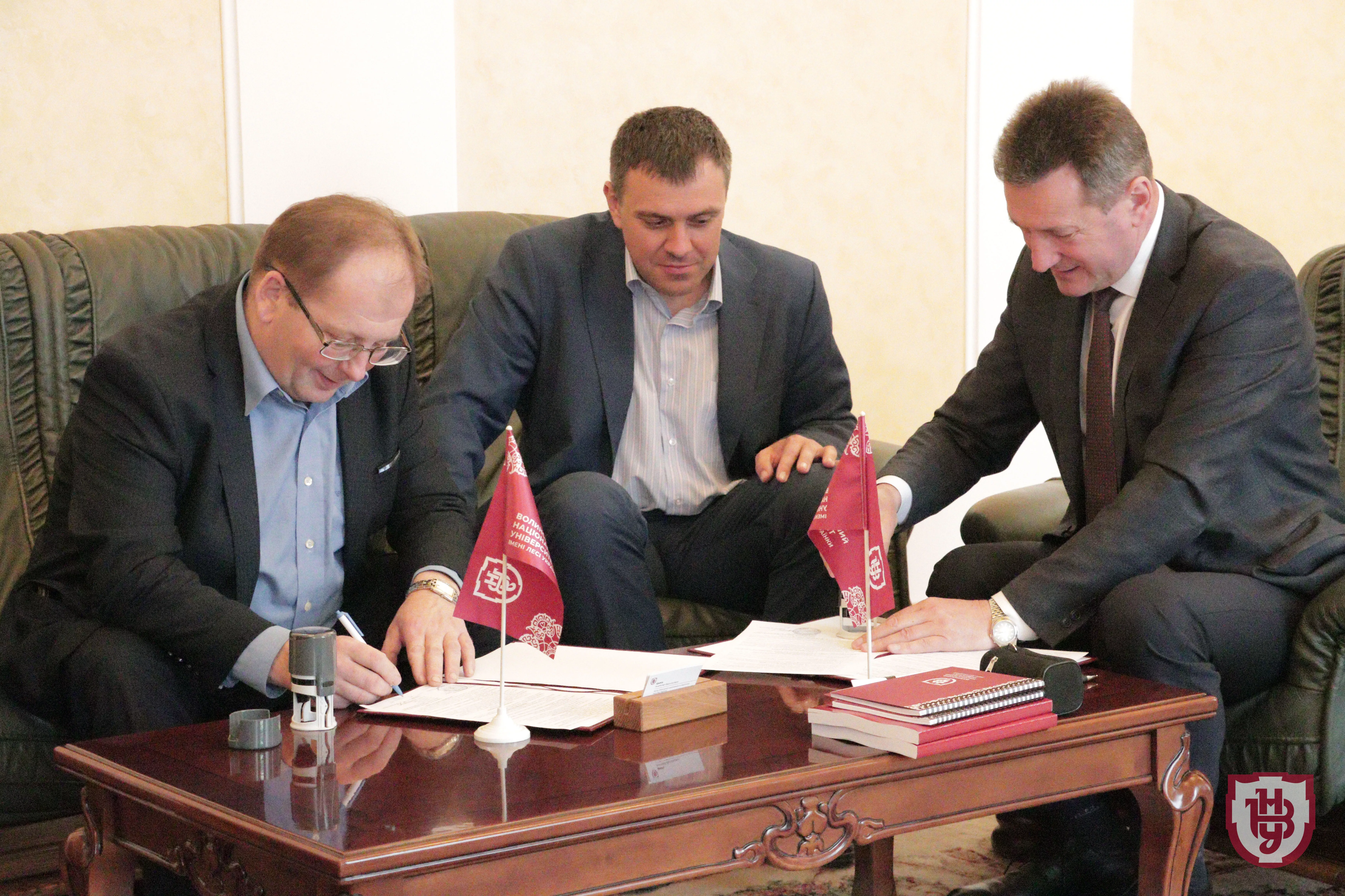 Суспільство