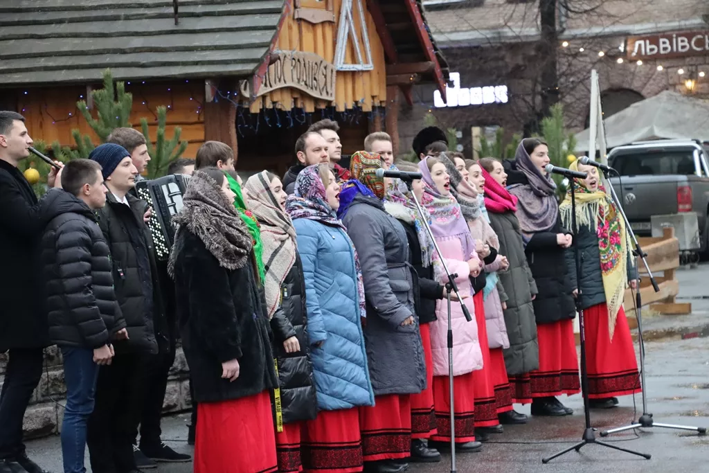 The Holidays are Approaching: a Christmas Crib was Opened near the University