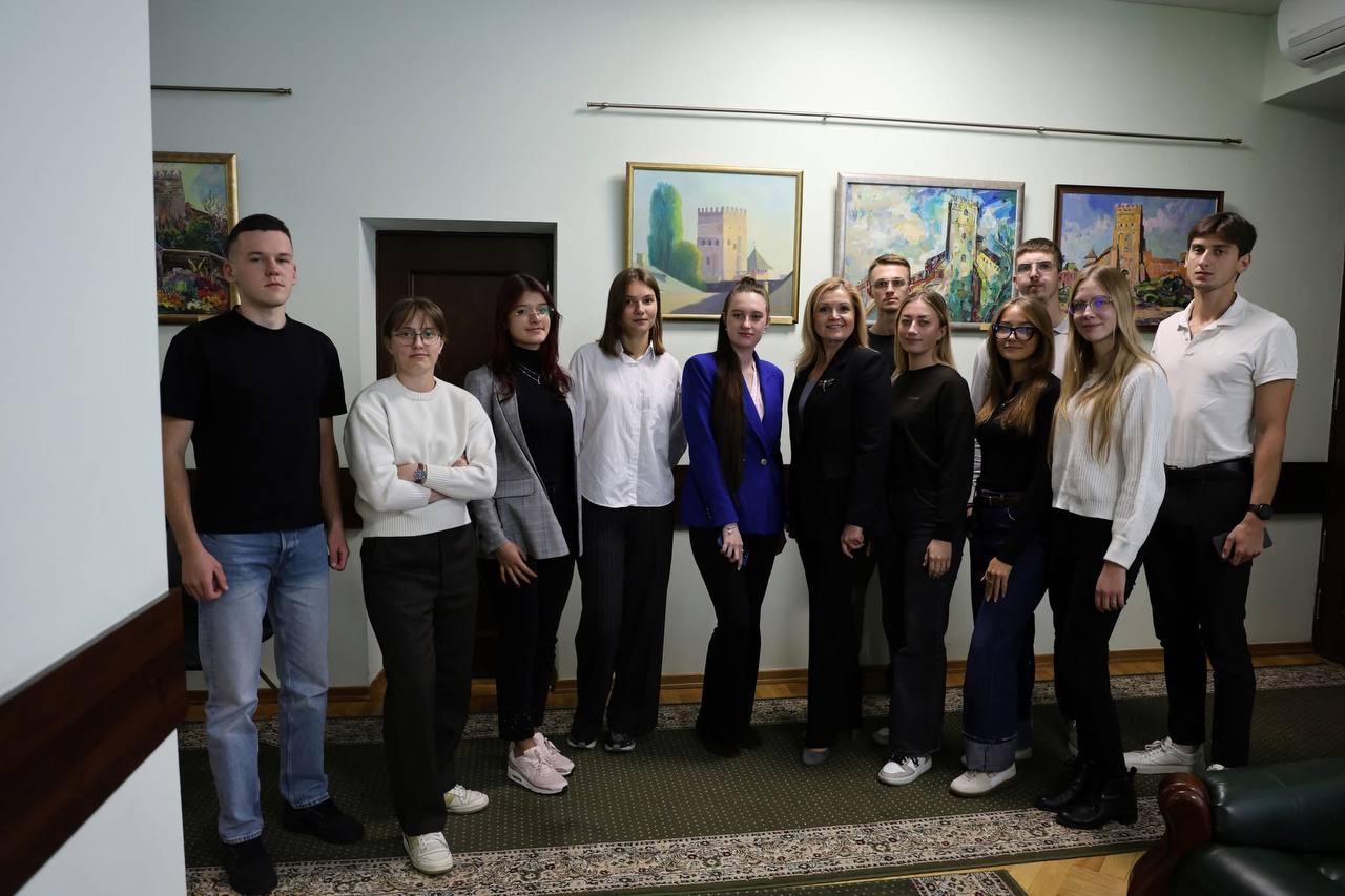 Студенти факультету міжнародних відносин – учасники стажування у Луцькій міській раді