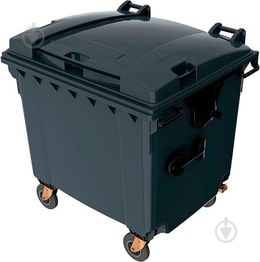 Відповідно до річного плану закупівель на 2025 рік Волинським національним університетом імені Лесі Українки у системі електронних закупівель «Prozorro» 7 листопада 2025 року оголошено відкриті торги з особливостями на закупівлю «Сміттєві баки на базу практик спортивно-оздоровчого табору “Гарт”. Код ДК 021:2015 44610000-9 – Цистерни, резервуари, контейнери та посудини високого тиску». Місце поставки товару: Україна, Волинська область, урочище Гушово, база практик спортивно-оздоровчого табору «Гарт» ВНУ імен