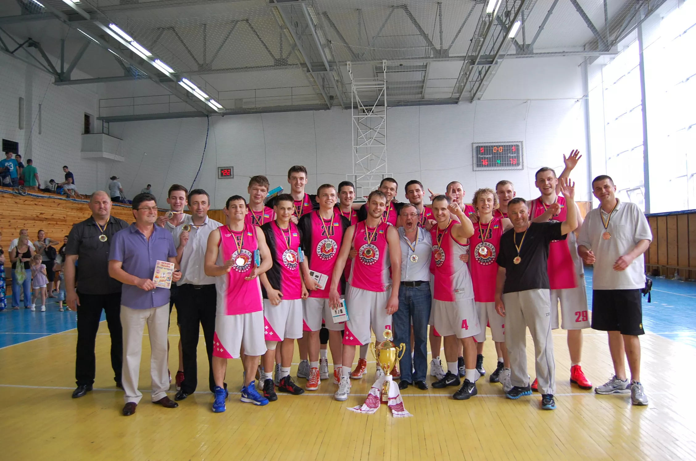 Команда «Університет-Волиньбаскет»