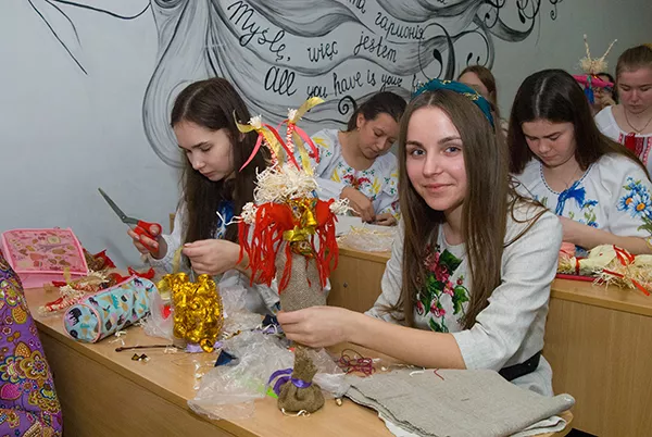 Сеанс стародавньої арттерапії на факультеті філології та журналістики