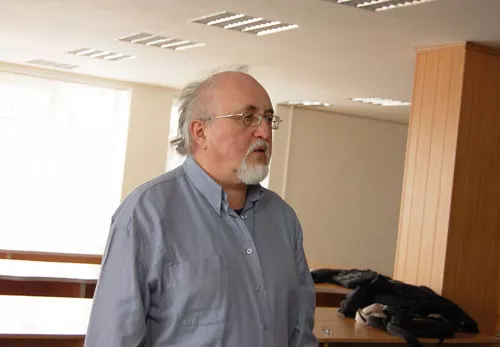 Від містифікації до...