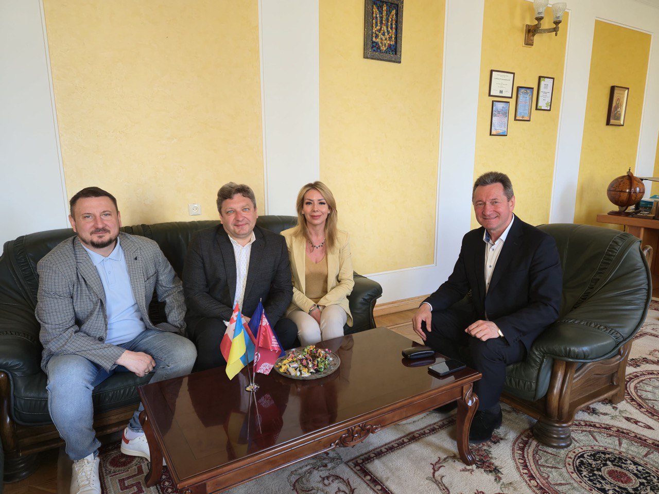 Представники Університету зустрілися з професором Західноукраїнського національного університету Олександром Длугопольським