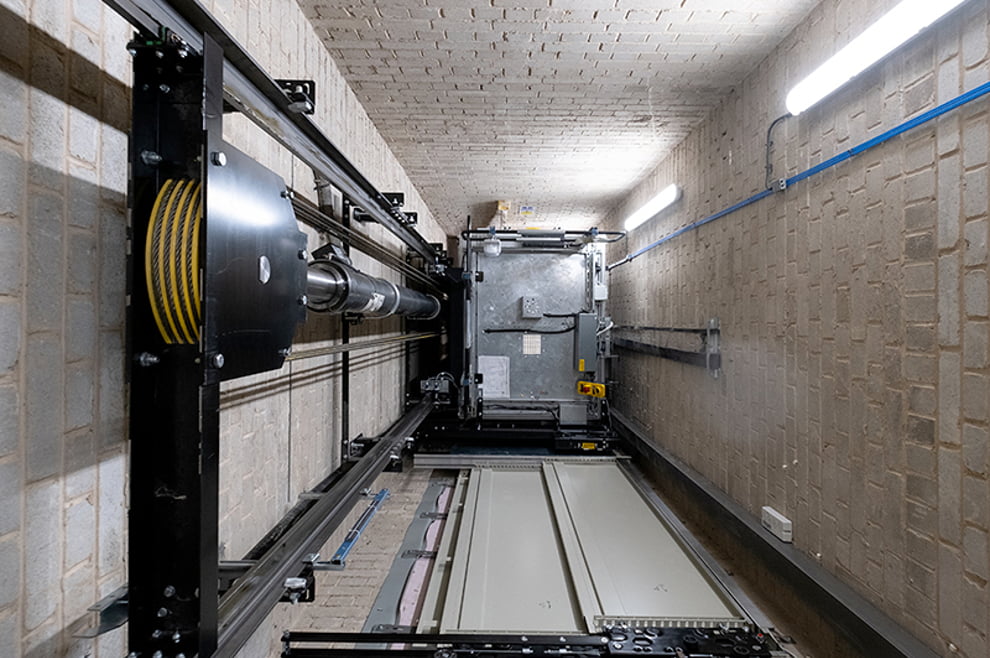 Університет закуповує послуги з технічного обслуговування та часткового ремонту ліфтів