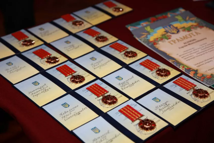 Викладач та випускник історичного факультету отримали нагороду від Міністерства оборони України