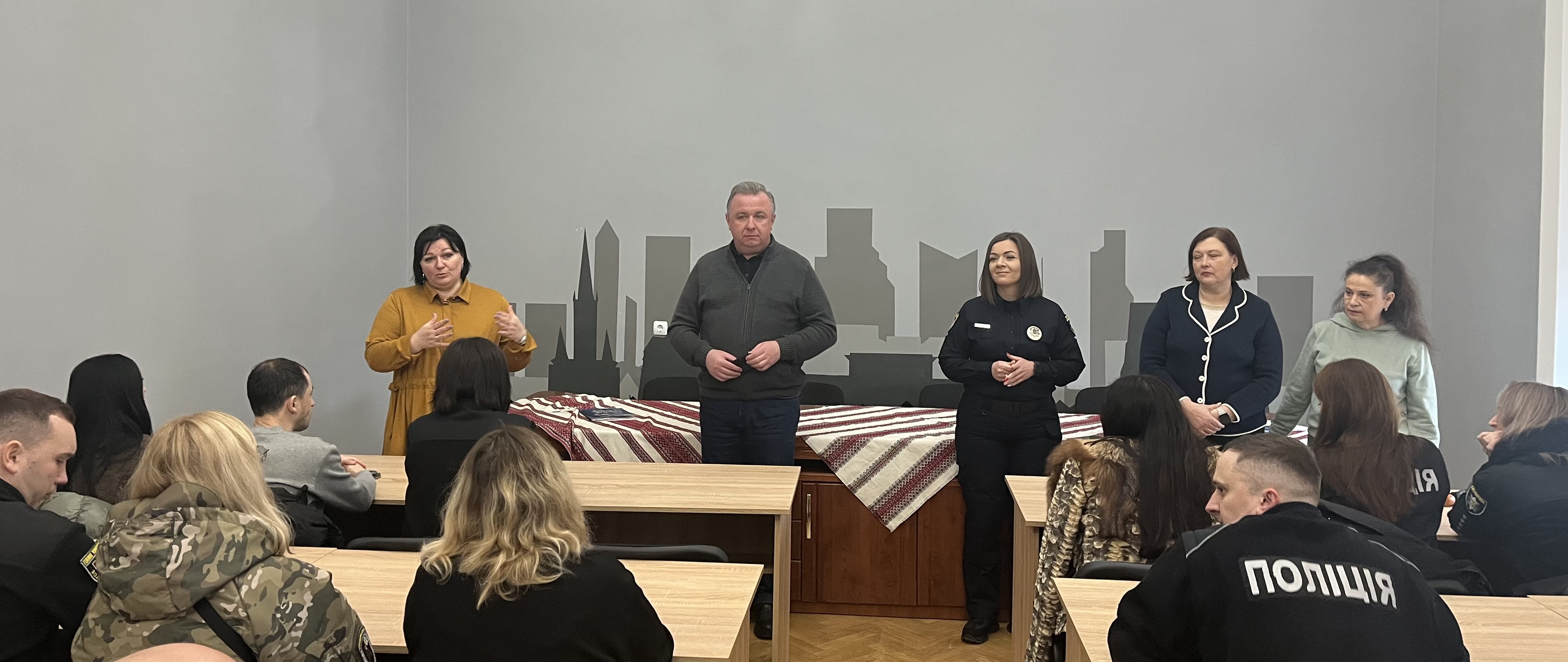 Викладачі факультету міжнародних відносин навчатимуть волинських поліцейських англійської мови