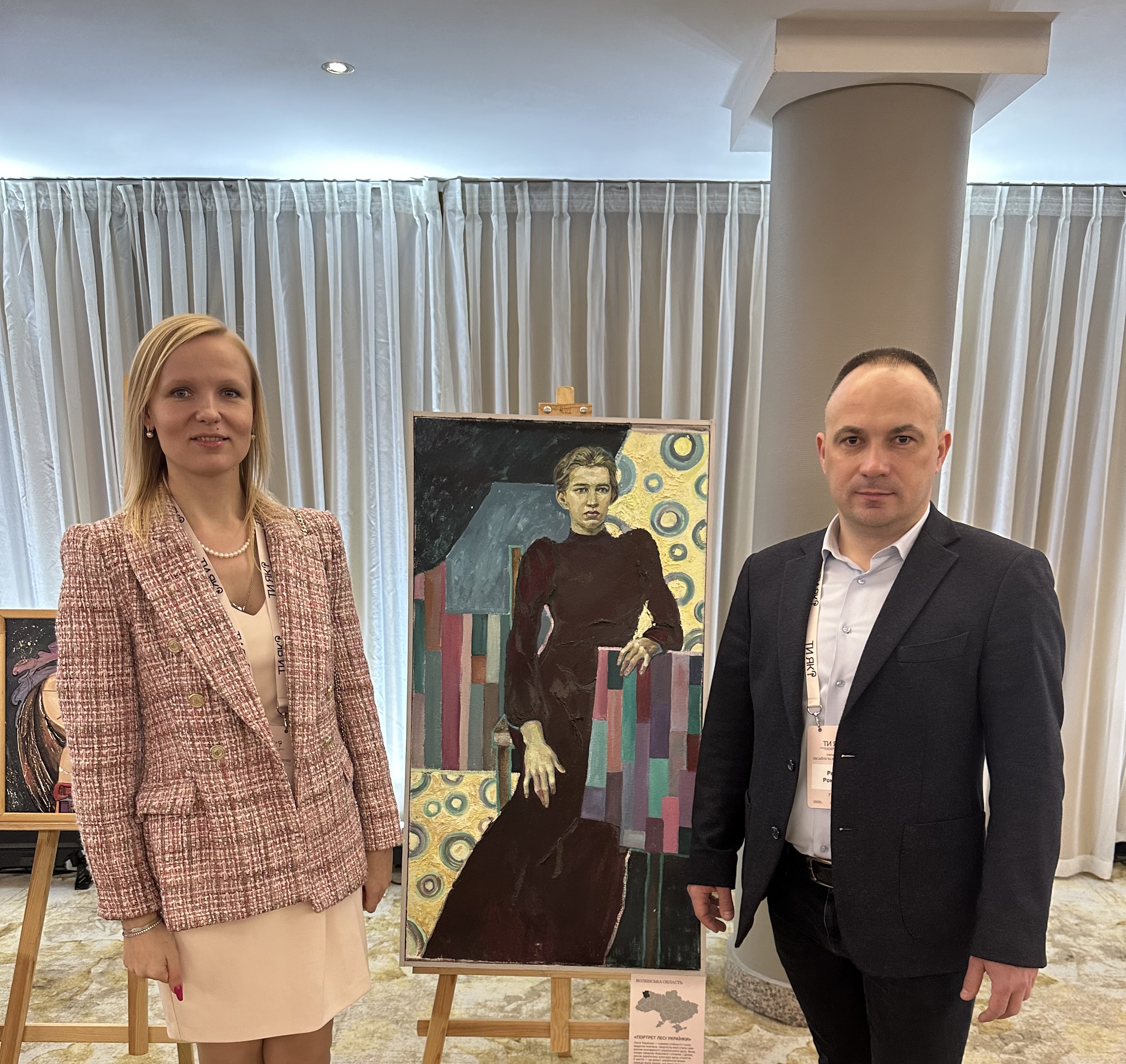 Леся Українка – символ стійкості волинян: робота студентки кафедри образотворчого мистецтва на виставці у Києві