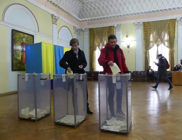 Розпочався другий тур виборів ректора СНУ