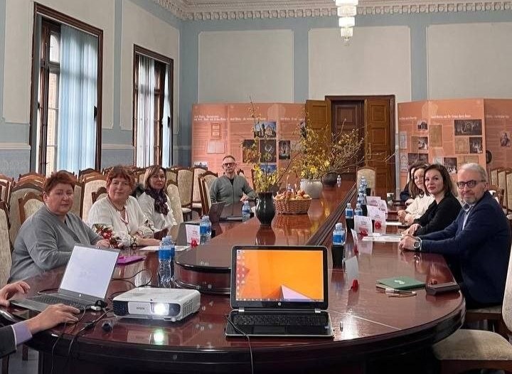 Обговорено вдосконалення змісту освітніх програм зі спеціальності D5 Маркетинг